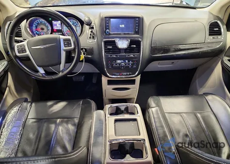 2012 Chrysler Town & Country Touring z USA, uszkodzony, nr VIN 2C4RC1BG4CR186571